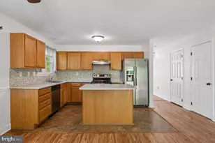 48 Andrews Ct, Aston, PA 19014 - Photo 8