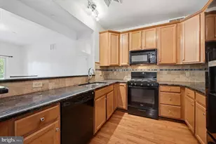 121 E Creekside Dr, Brookhaven, PA 19015 - Photo 14