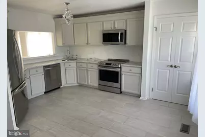 3906 Fox Pointe Court #3906, Glen Mills, PA 19342 - Photo 2