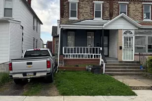 132 Walnut St, Colwyn, PA 19023 - Photo 2