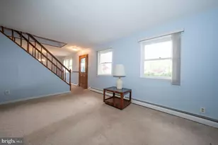 2815 Armstrong Ave, Holmes, PA 19043 - Photo 6