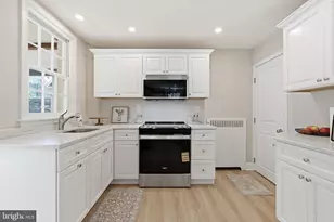 308 Canterbury Rd, Havertown, PA 19083 - Photo 12