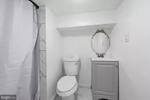 817 W 11th St, Chester, PA 19013 - Photo 12