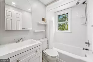 6 Seneca St, Essington, PA 19029 - Photo 22