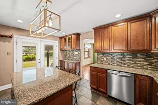 236 Powhattan Ave, Essington, PA 19029 - Photo 8