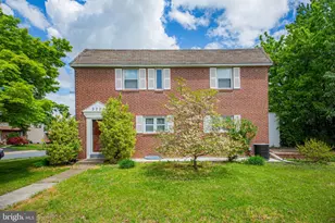 3228 Tom Sweeney Dr, Brookhaven, PA 19015 - Photo 2