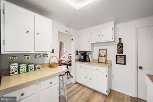 314 Walnut Hill Ln, Havertown, PA 19083 - Photo 12