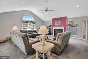 308 Edgemore Rd, Secane, PA 19018 - Photo 10