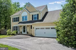 252 Highland Ave, Wayne, PA 19087 - Photo 2