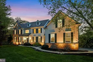 7 Lockhart Dr, Garnet Valley, PA 19060 - Photo 2