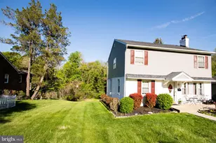 45 Radnor Dr, Newtown Square, PA 19073 - Photo 2
