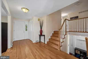 774 Robinhood Rd, Bryn Mawr, PA 19010 - Photo 2