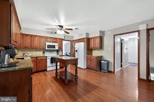 37 Ridley Ave, Aldan, PA 19018 - Photo 6