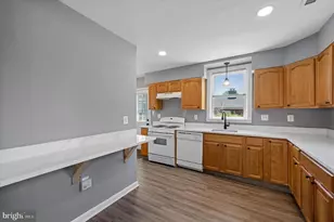 2211 Dickens Ln, Broomall, PA 19008 - Photo 12