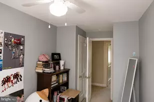 1136 Brookwood Ln, Glenolden, PA 19036 - Photo 14