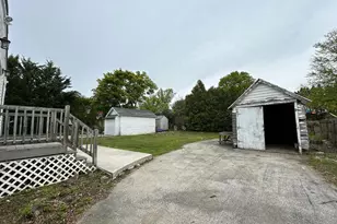 2003 Oakmont Ave, Havertown, PA 19083 - Photo 2