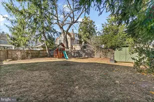 9 W Essex Ave, Lansdowne, PA 19050 - Photo 28
