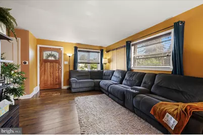 1801 Cricket Lane, Folcroft, PA 19032 - Photo 2