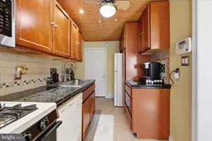1801 Cricket Ln, Folcroft, PA 19032 - Photo 6