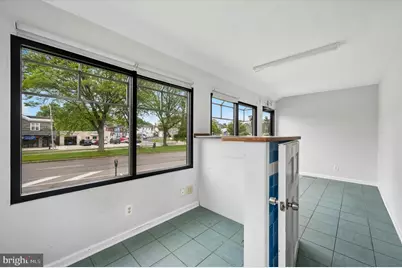 2201 Darby Road, Havertown, PA 19083 - Photo 4