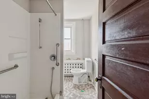 925 Kerlin St, Chester, PA 19013 - Photo 24