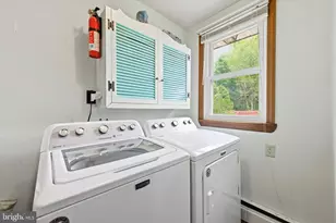 393 Monticello Ave, Upper Chichester, PA 19014 - Photo 18