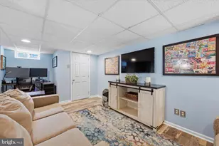 231 N Bishop Ave, Clifton Heights, PA 19018 - Photo 18