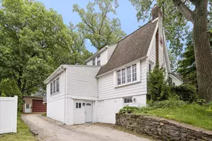 303 W Maryland Ave, Aldan, PA 19018 - Photo 2