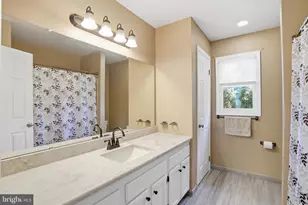 4317 Trophy, Upper Chichester, PA 19061 - Photo 38