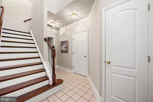 3158 Woods Edge Dr, Garnet Valley, PA 19060 - Photo 4