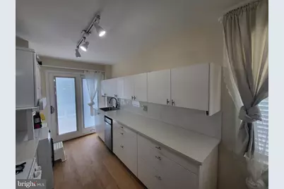 2122 Darby Road #2ND FL, Havertown, PA 19083 - Photo 10