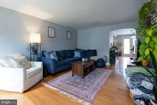 2227 S Harwood Ave, Upper Darby, PA 19082 - Photo 4