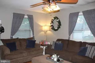814 Bethel Ave, Aston, PA 19014 - Photo 2