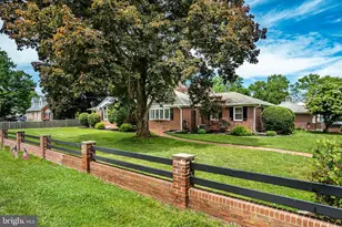 2207 Naamans Creek Rd, Boothwyn, PA 19061 - Photo 4