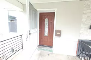 7108 Clover Ln, Upper Darby, PA 19082 - Photo 4