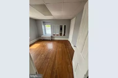 1013 Lafayette Avenue #3RD FLOOR, Prospect Park, PA 19076 - Photo 12