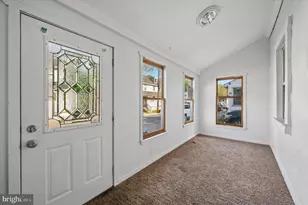 10 Upland Ave, Brookhaven, PA 19015 - Photo 4
