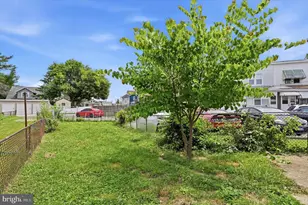 3 Norwood Dr, Marcus Hook, PA 19061 - Photo 2