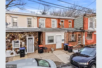 225 Hayes Street, Chester, PA 19013 - Photo 2