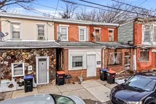 225 Hayes St, Chester, PA 19013 - Photo 2