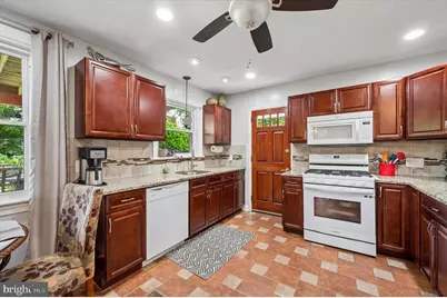 635 Lukens Avenue, Upper Darby, PA 19082 - Photo 10