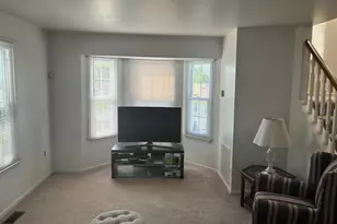 566 Applewood Ct, Upper Chichester, PA 19014 - Photo 10