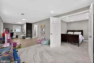 226 Canterbury Dr, Wallingford, PA 19086 - Photo 28