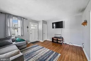 921 Spruce St, Collingdale, PA 19023 - Photo 4