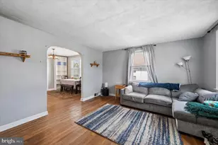 921 Spruce St, Collingdale, PA 19023 - Photo 2