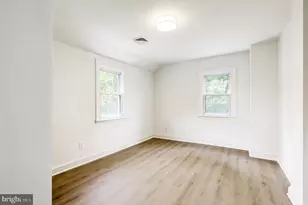 300 Walnut Pl, Havertown, PA 19083 - Photo 32