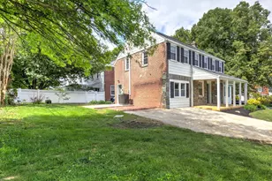 300 Walnut Pl, Havertown, PA 19083 - Photo 42