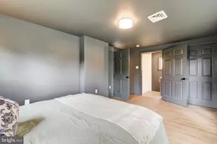 300 Walnut Pl, Havertown, PA 19083 - Photo 22