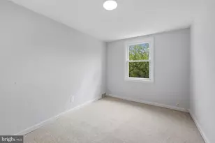 605 Crescent Dr, Glenolden, PA 19036 - Photo 18
