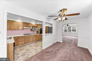 302 Lakeview Dr, Ridley Park, PA 19078 - Photo 10